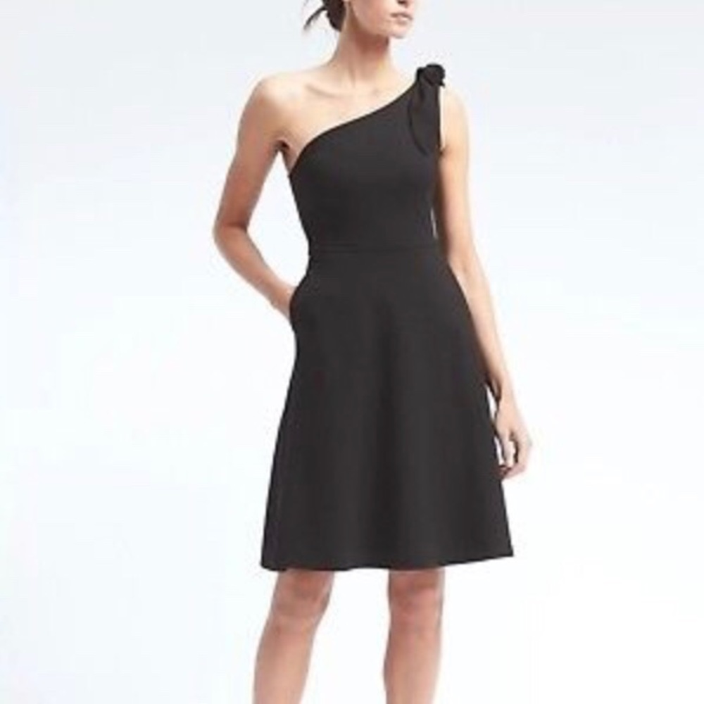 NWT BR One Shoulder Tie Dress Size 0